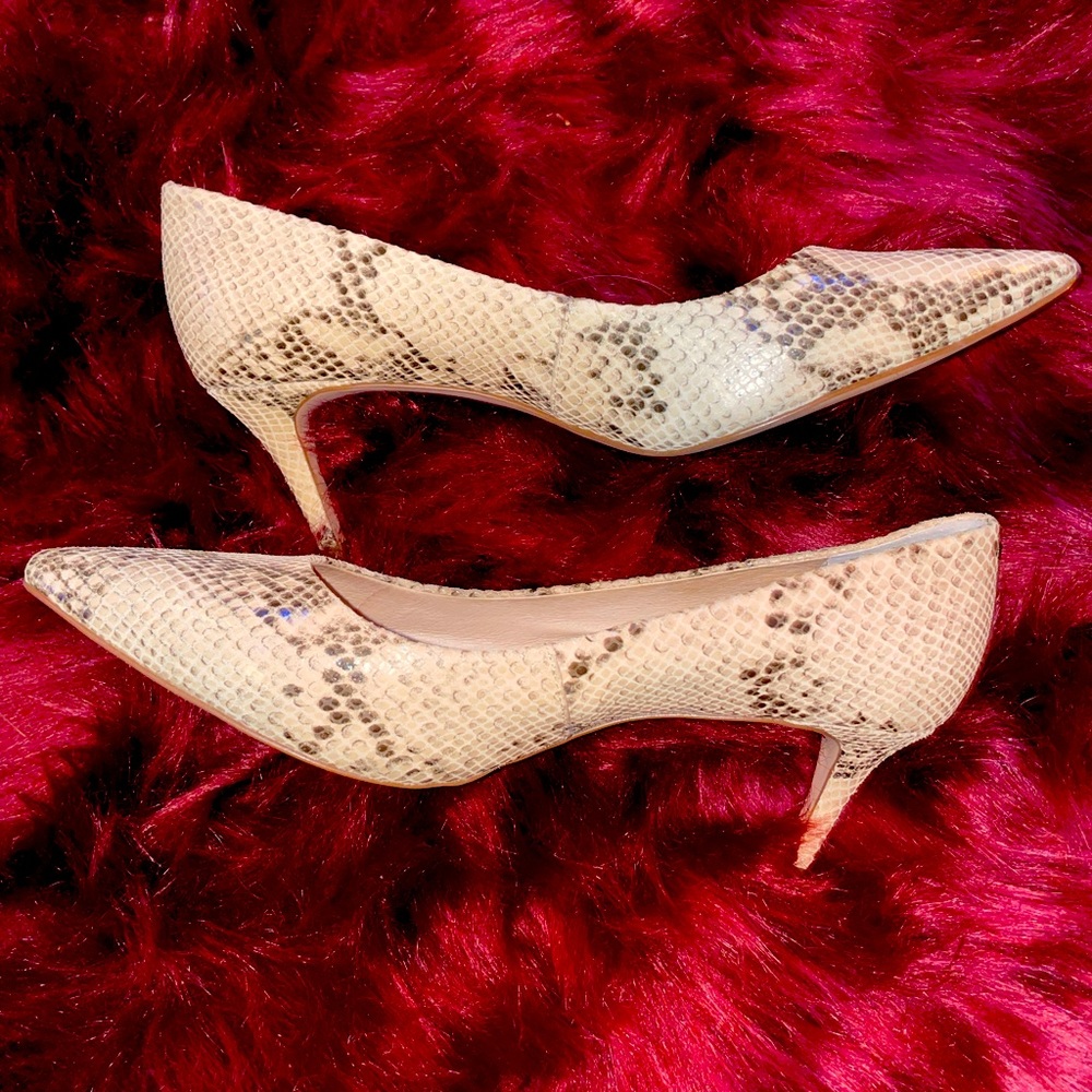 Louise et Cie Snakeskin Jordyna Pump